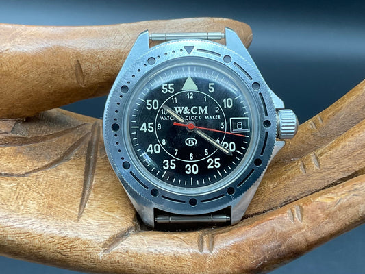 Silberfarbige W&C Uhr                    905