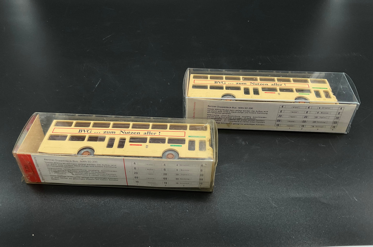 Zwei Wiking MAN SD 200 Berlin Busse