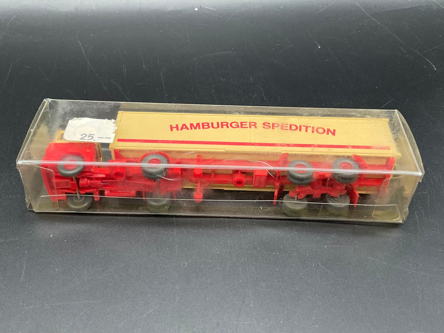 Wiking Sattelzug von Hamburger Spedition
