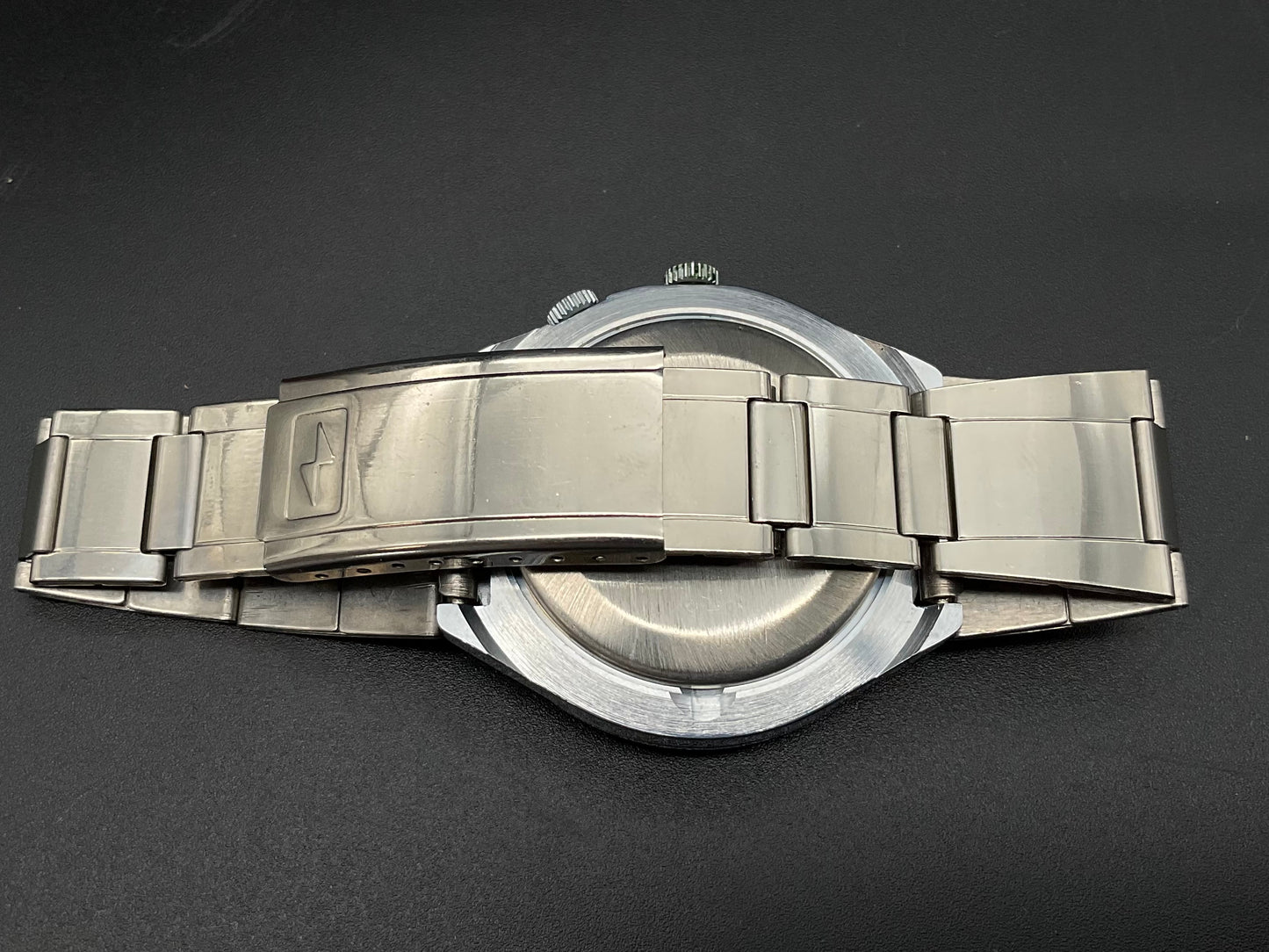 Silberfarbige PAKETA Nummer 405 905