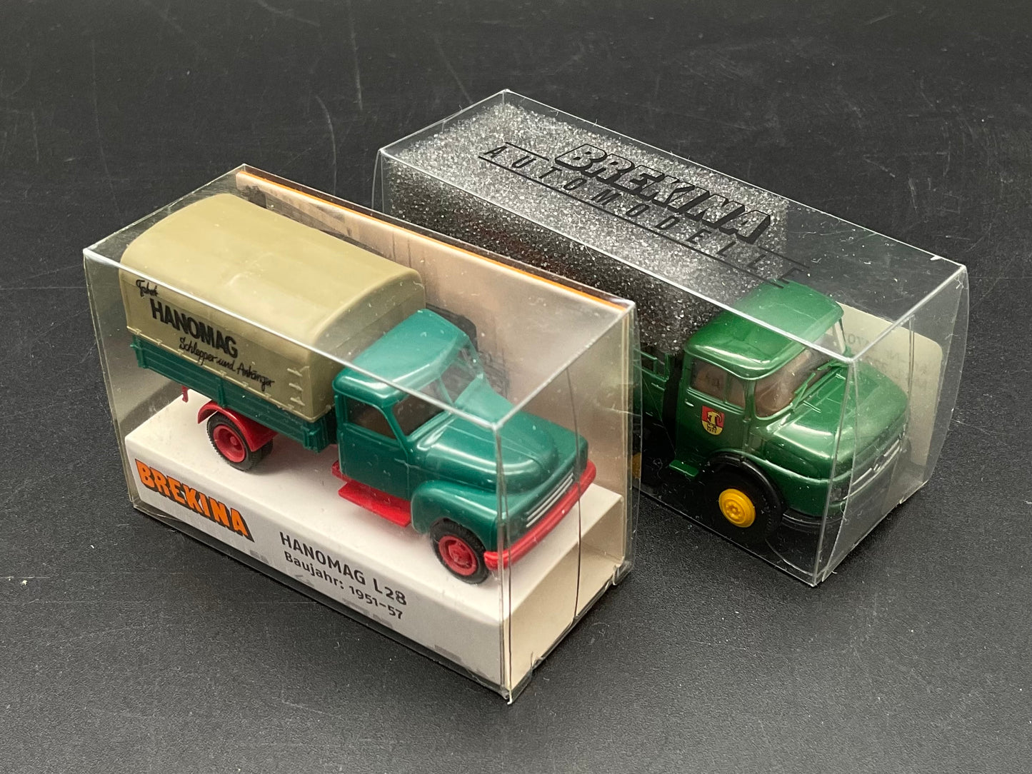 Hanomag L28 und Mercedes Benz Lastzug von Brekina