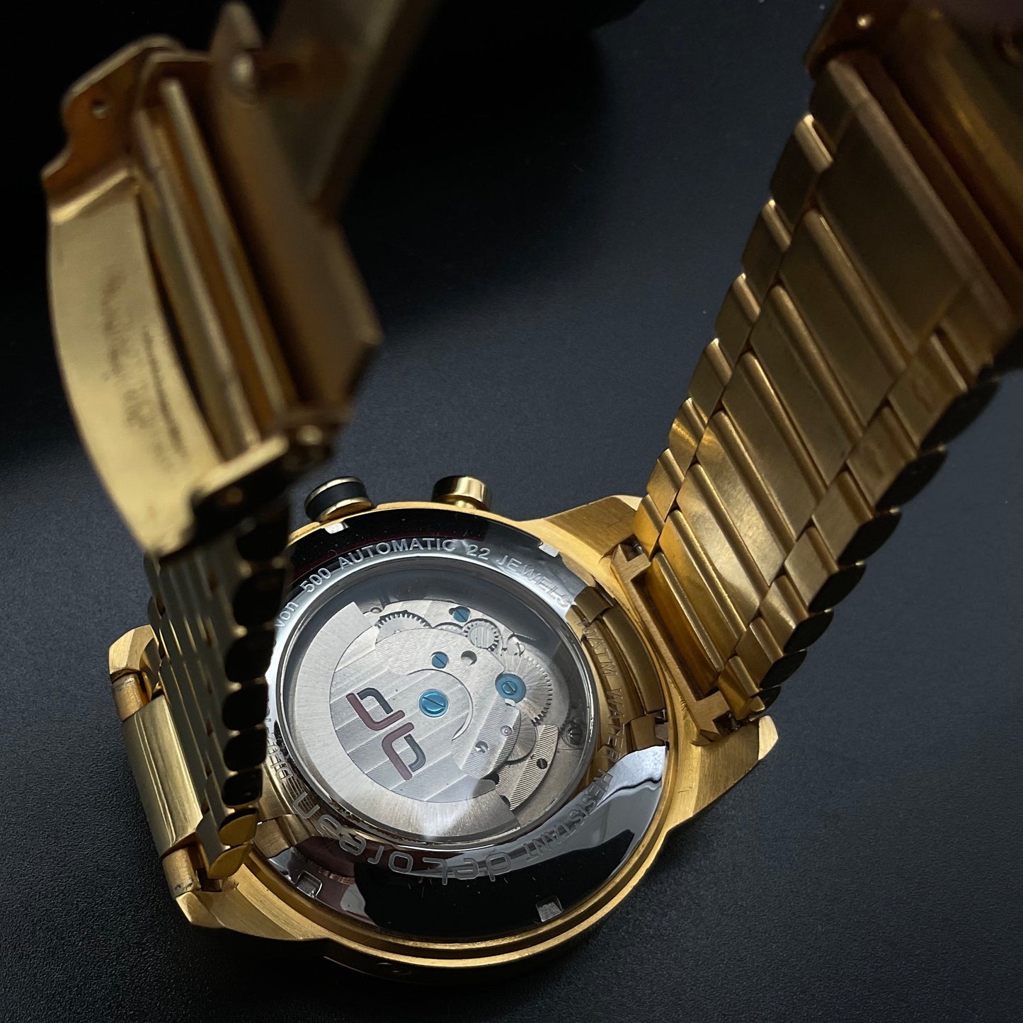 Goldene deLorean Herrenuhr