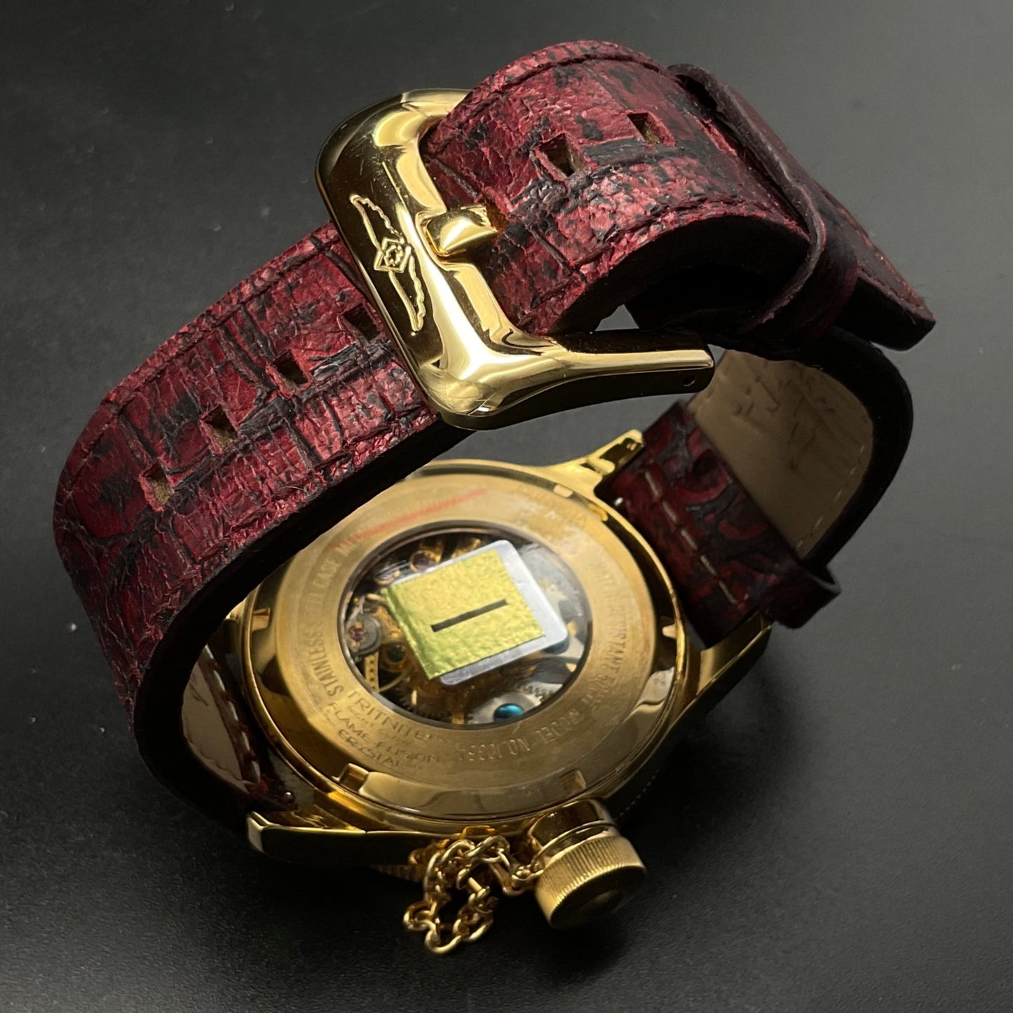 Goldene Invicta Uhr 10364