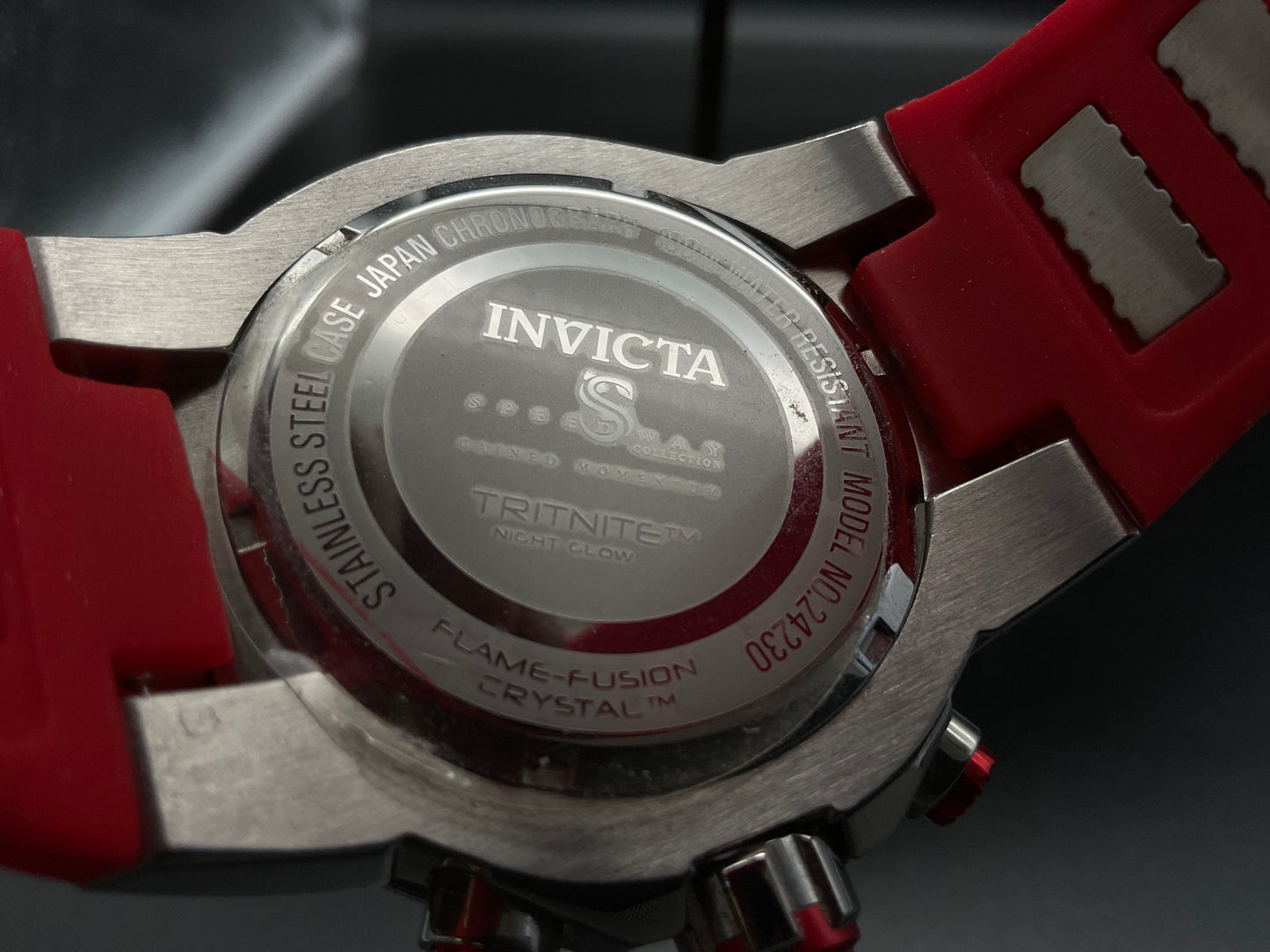 Rot-silberne Invicta 24230 Uhr