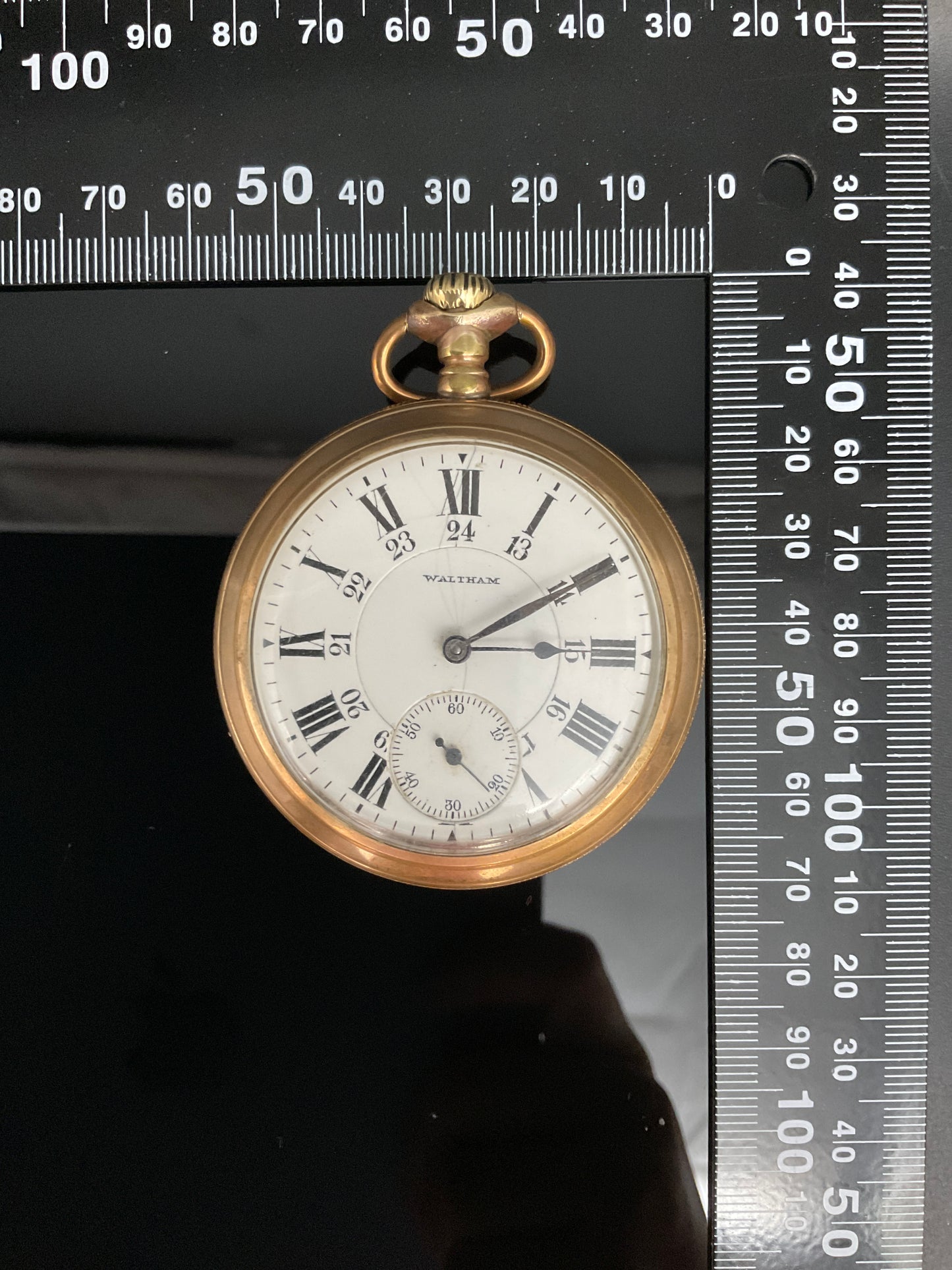 Waltham Taschenuhr 905