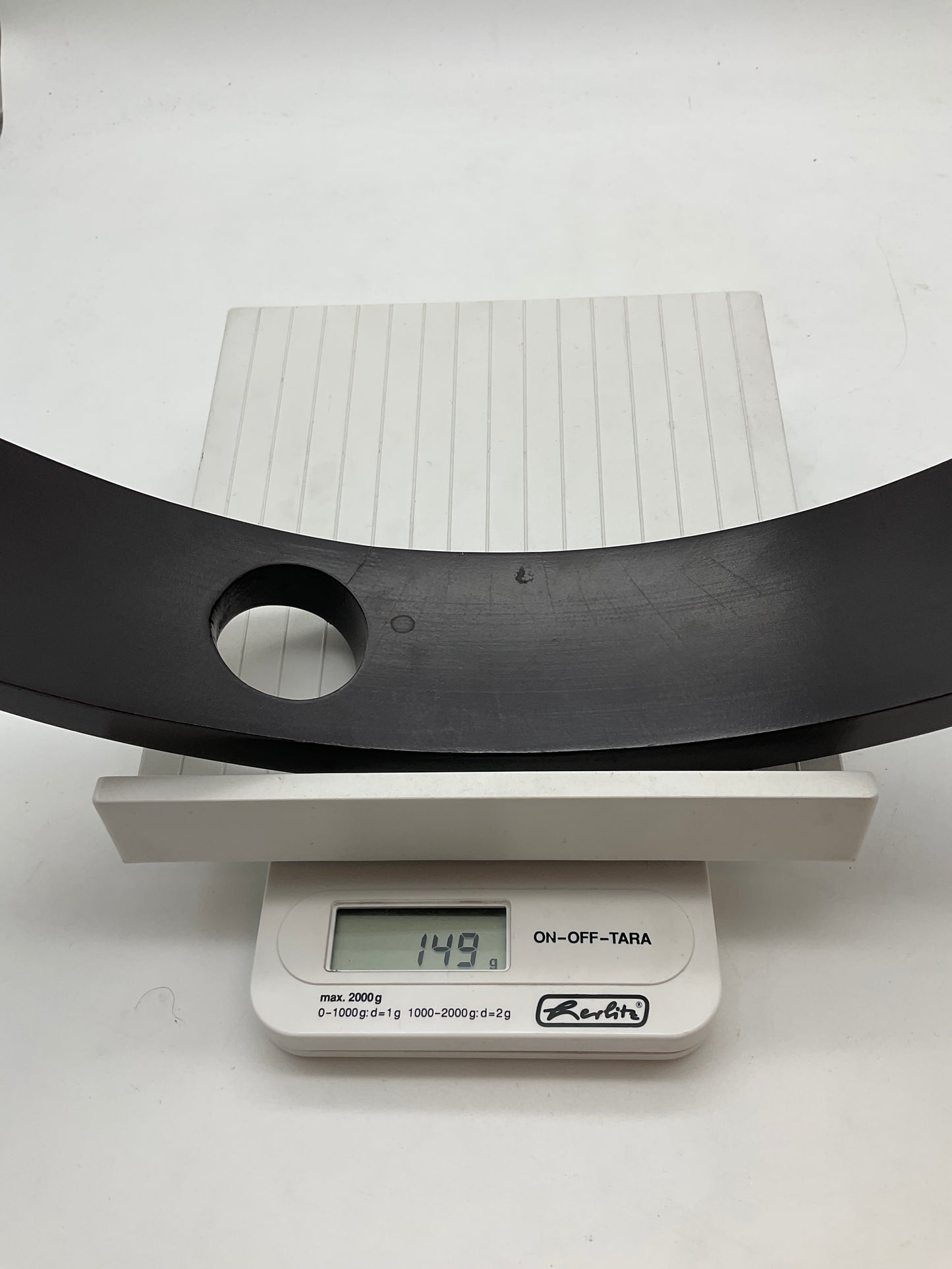 Weinflaschenhalter aus dunklem Holz, Flaschen Ständer,