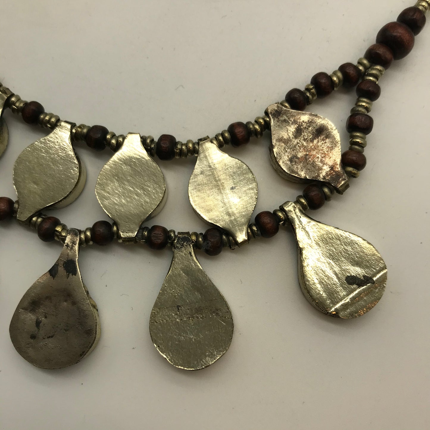 Statement Kette, Modeschmuck, königsblau, silber und rotfarbend, Tropfenform