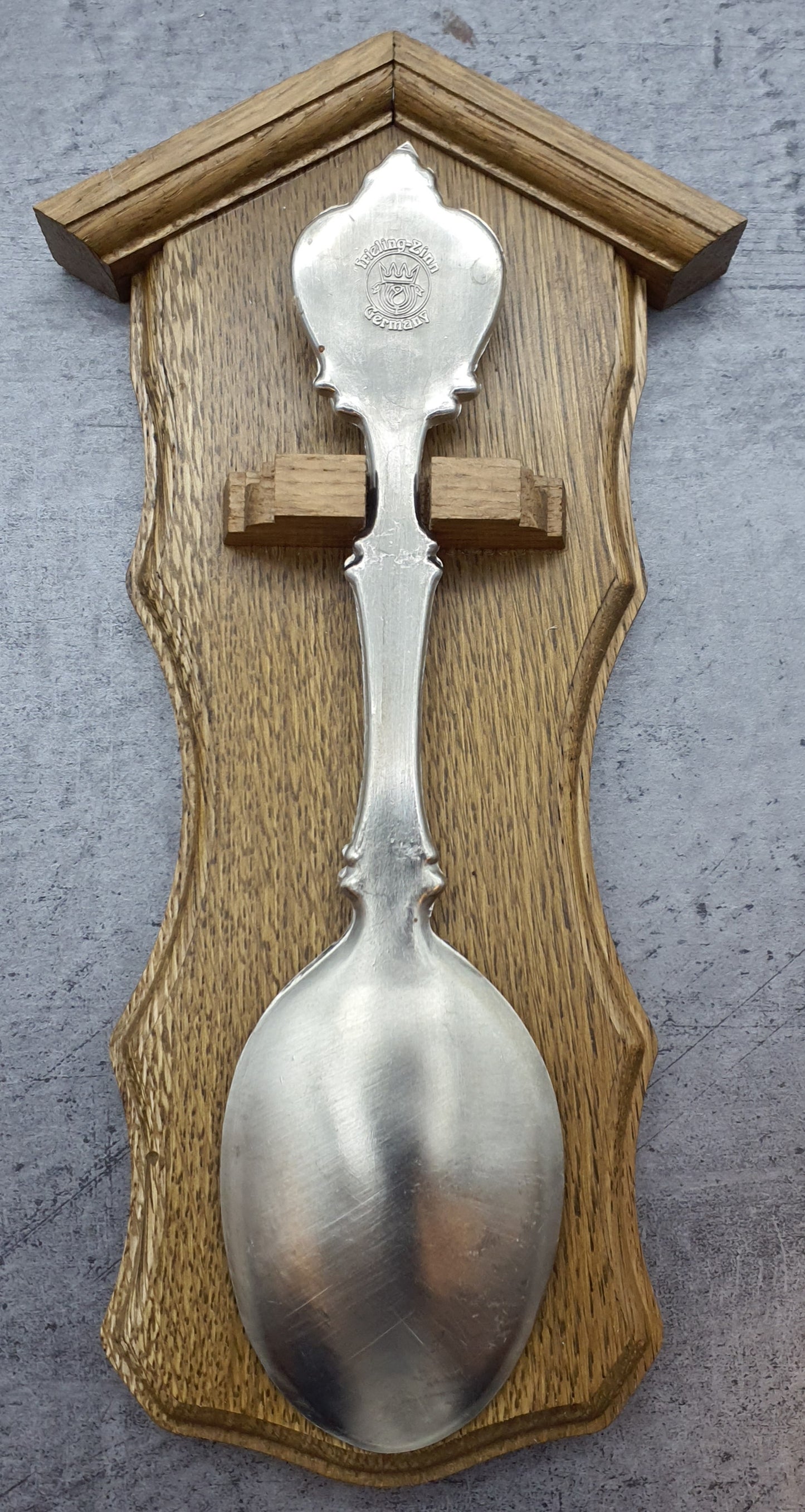 Frieling Zinn Jahreslöffel 1987 mit Holzbrett - Sammellöffel