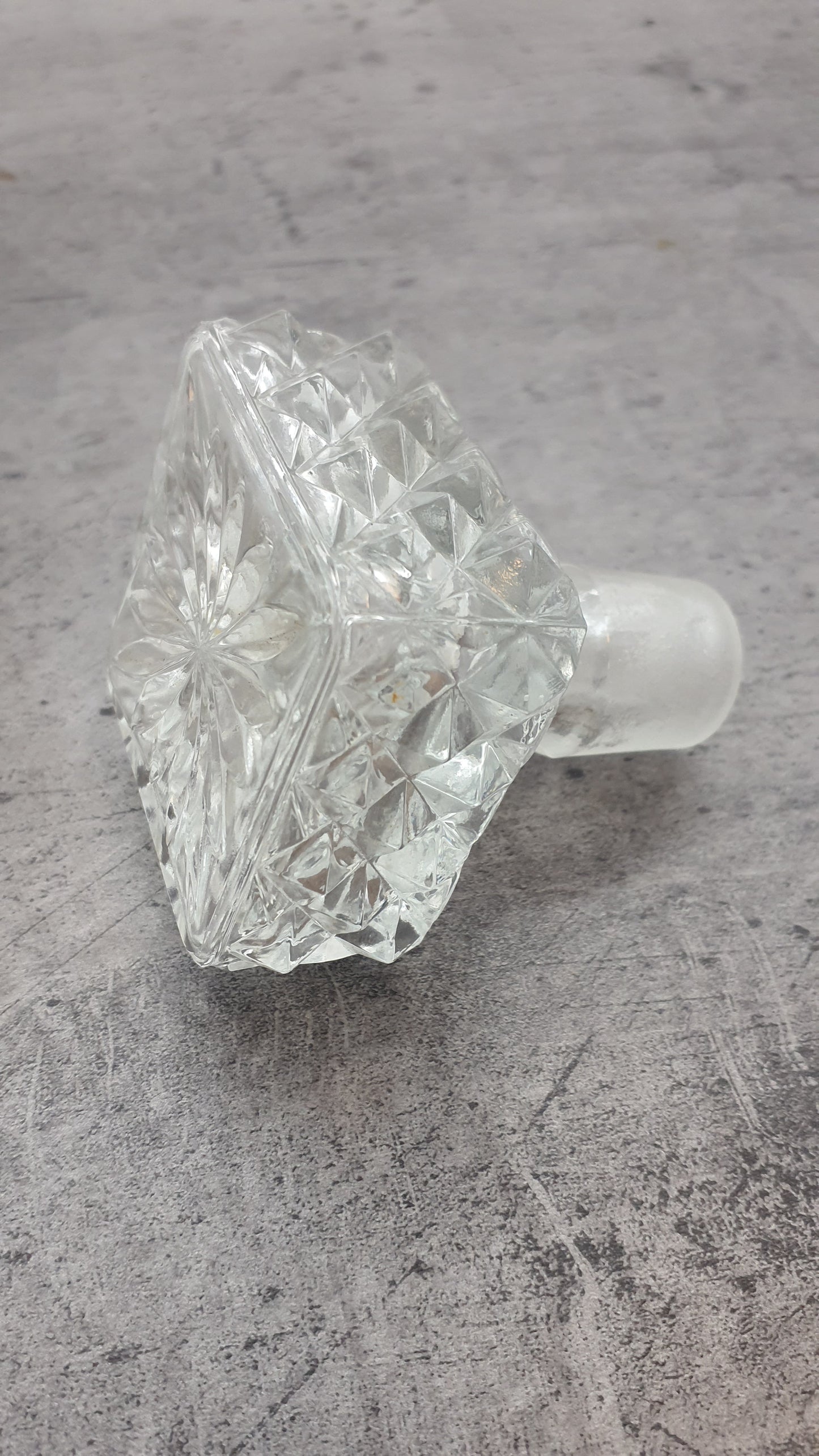 Bleikristall Karaffe aus Glas, Dekanter mit Verschluß, mit Glaskorken, Likör Flasche