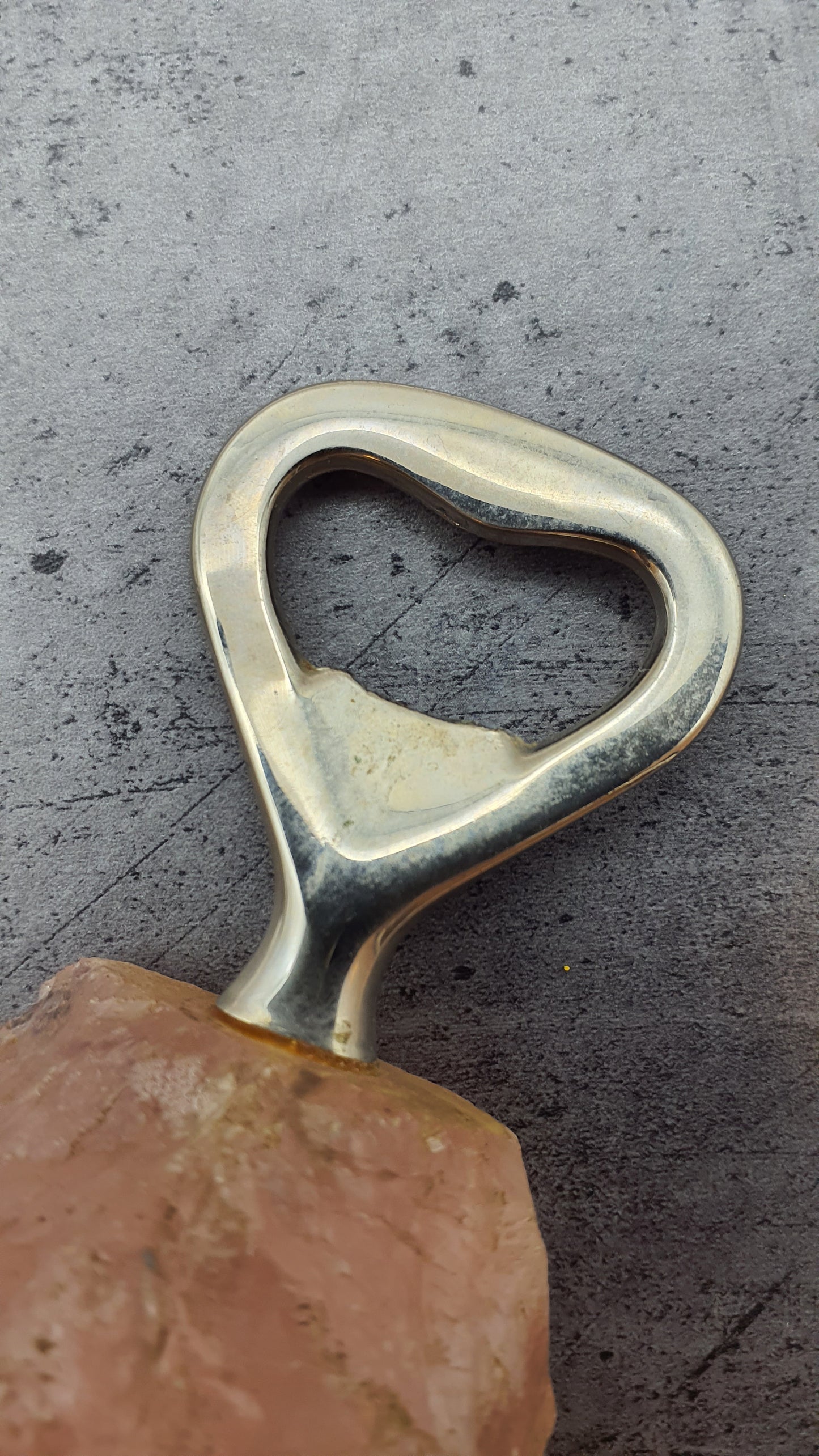 Flaschenöffner aus Rosenquarz