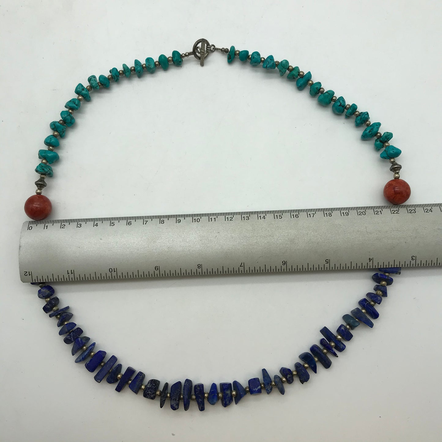blaue, türkise, rote Modeschmuck Steinkette, mit Silberfarbenen Verschluss,