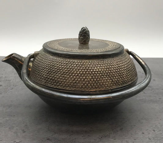 Teekanne mit Henkel, versilbert