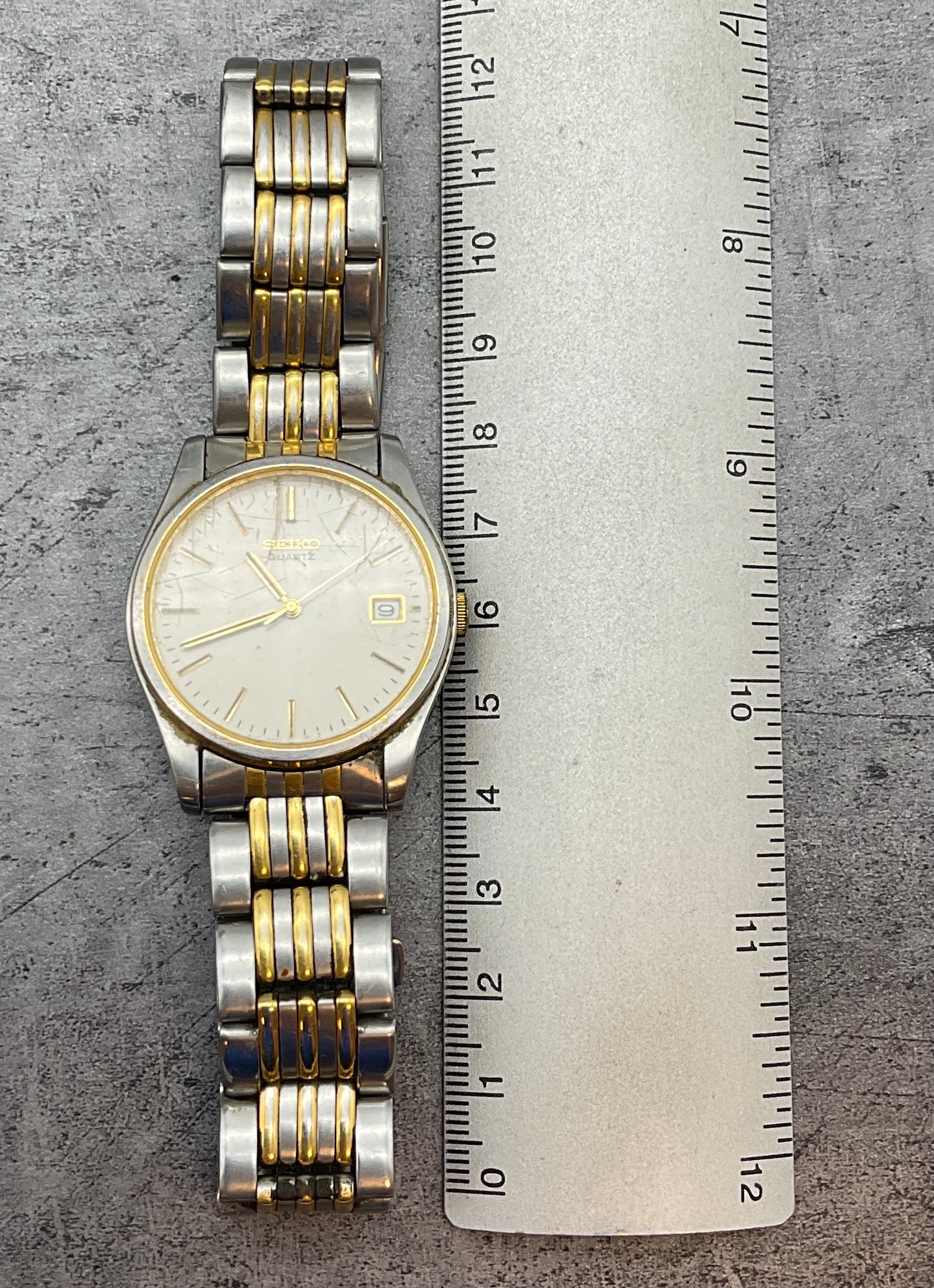 Seiko Armbanduhr Gold und Silberfarben