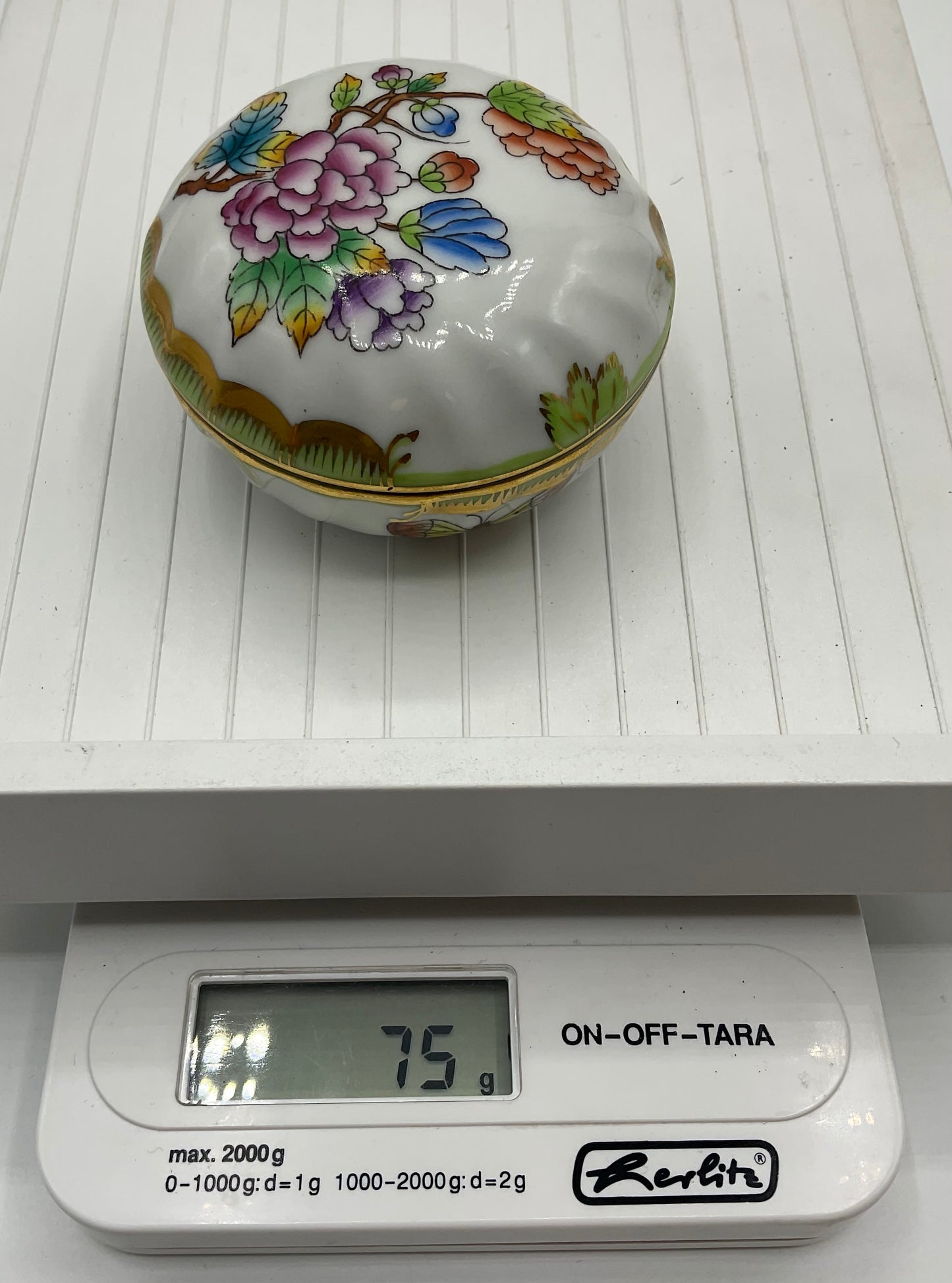 HEREND Hungary - Schmuck Döschen, Schmetterlings Motiv