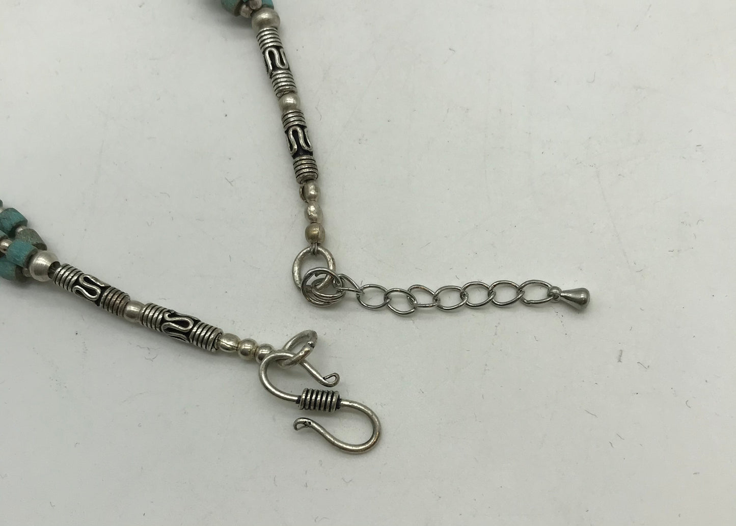 Statement Kette, Modeschmuck, türkis, silber und rotfarbend