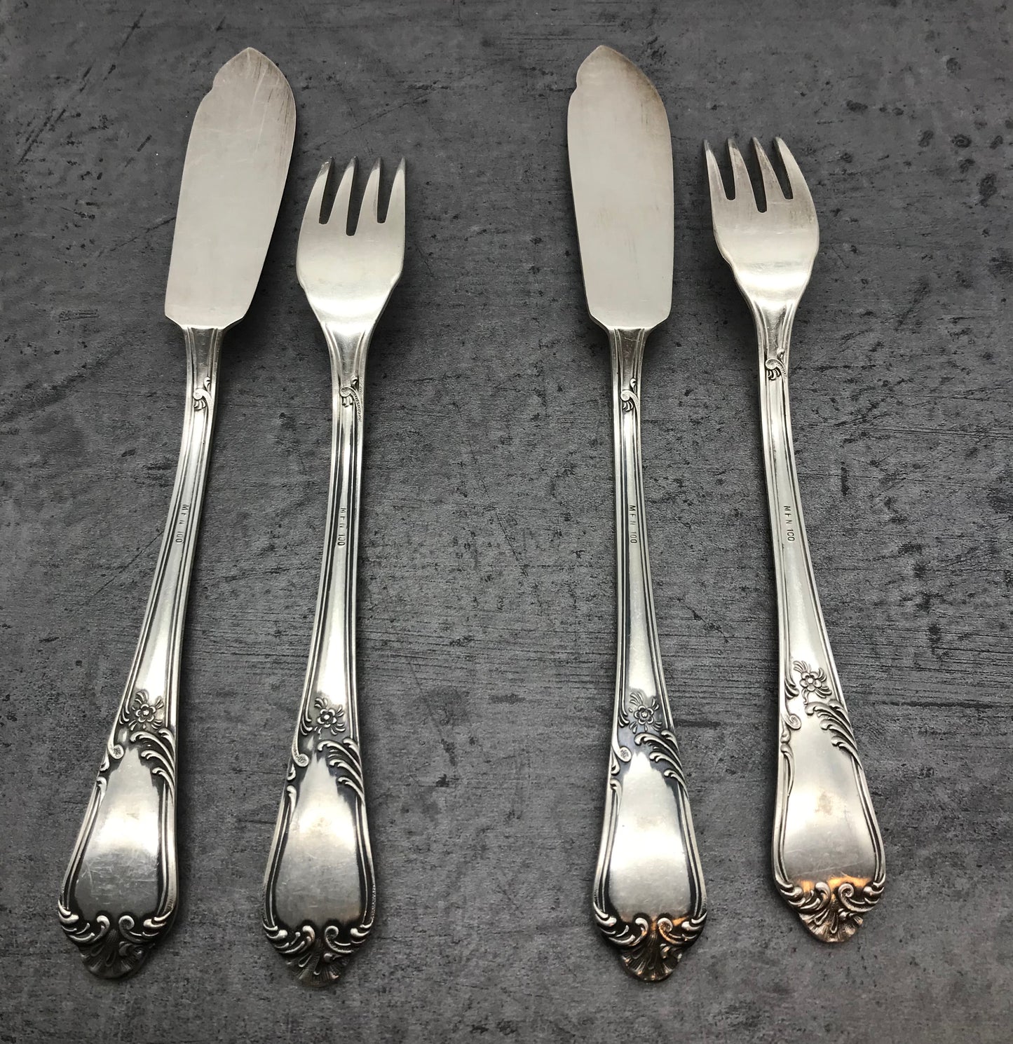 Fischbesteck, 4 Tlg., MFN 100er Silber, 2 Gabeln und 2 Messer