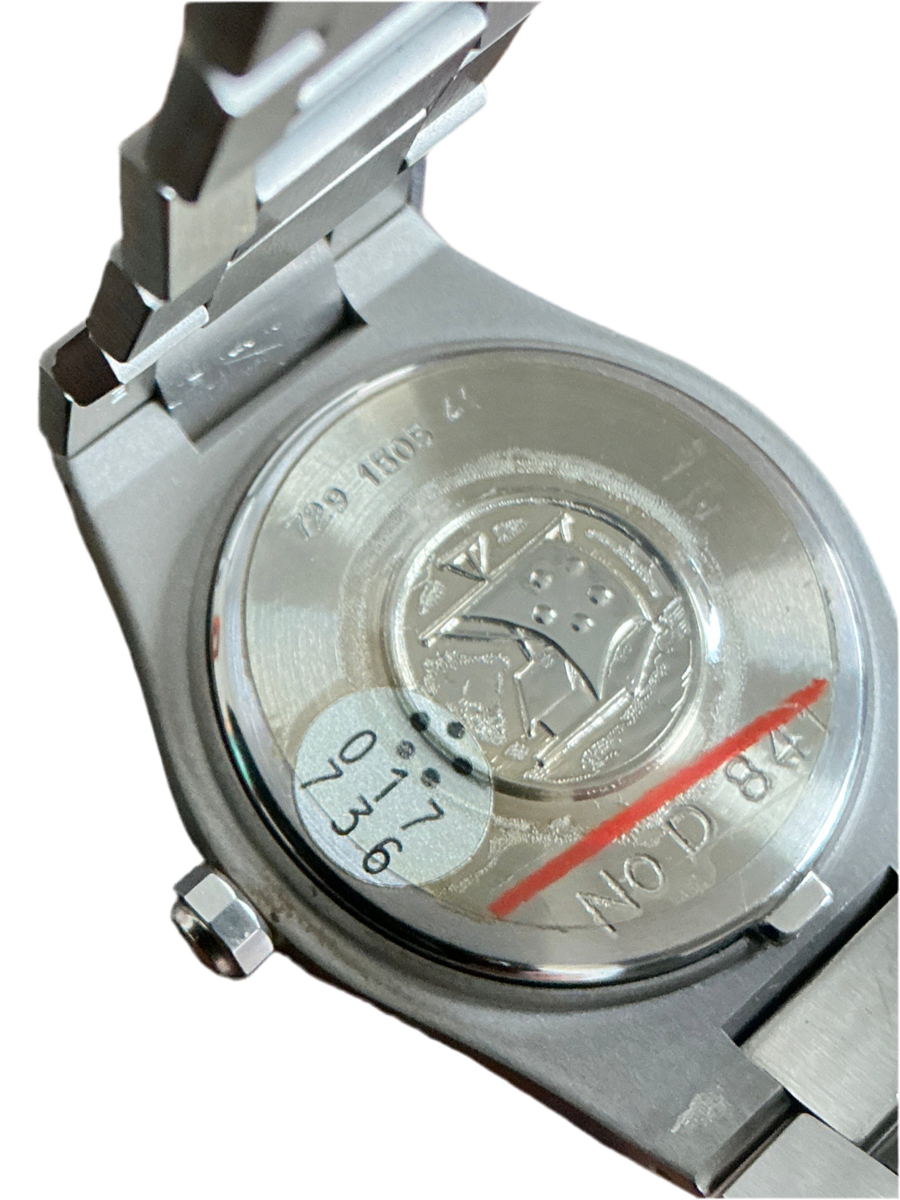 Eterna Kontiki Quartz Armbanduhr 905