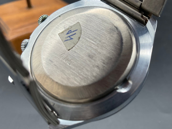 Silberfarbige PAKETA Nummer 405                905