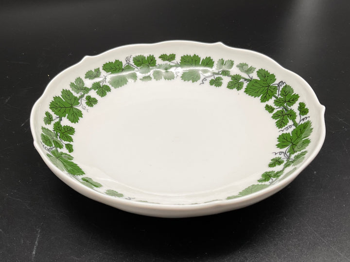 Porzellan Schale in grün-weiß