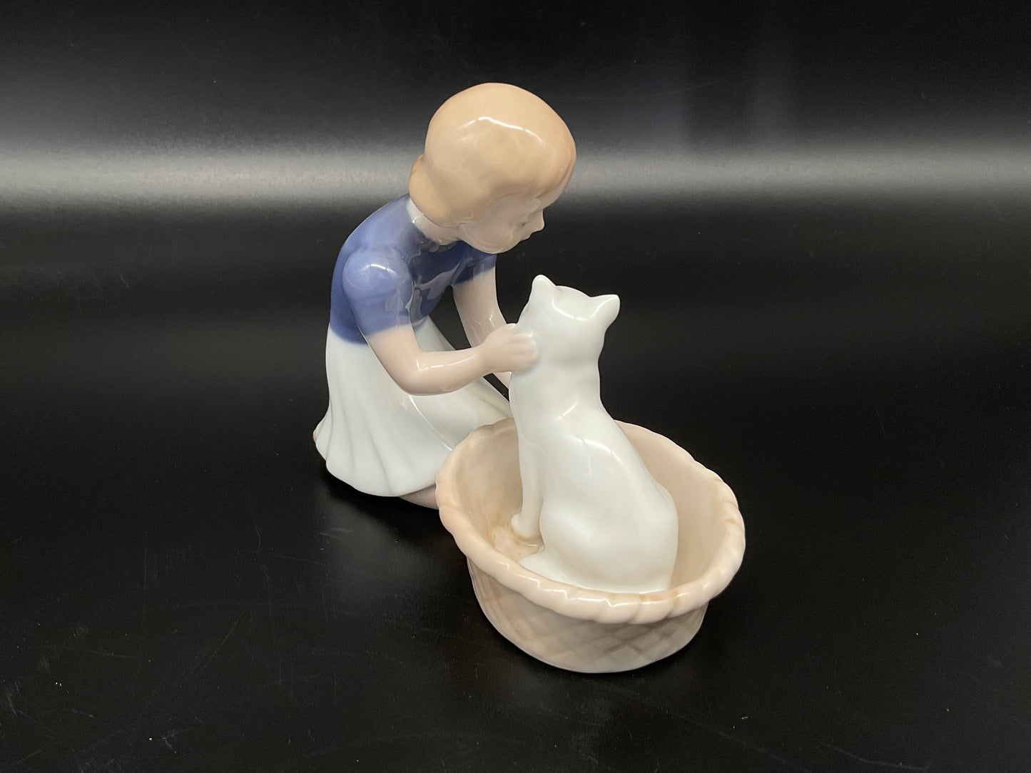 B&G Copenhagen Porzellan Figur