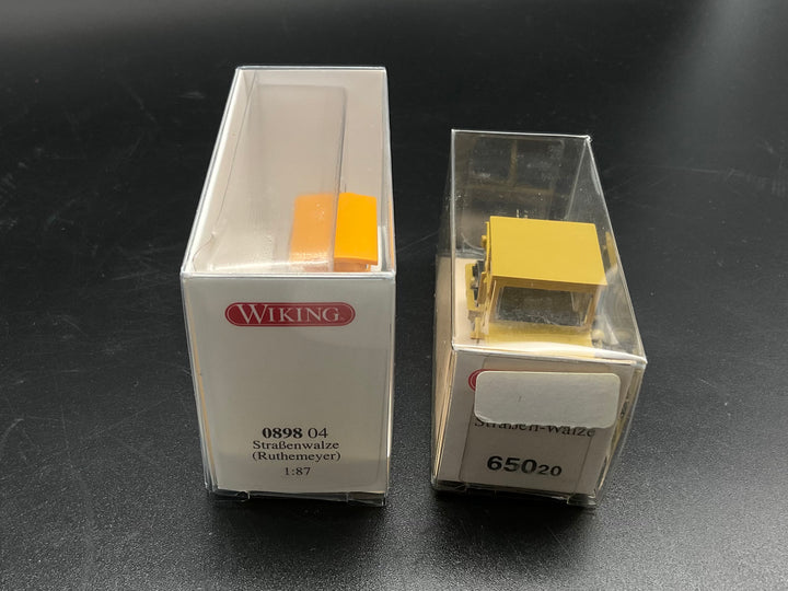 Zwei Wiking Straßenwalzen