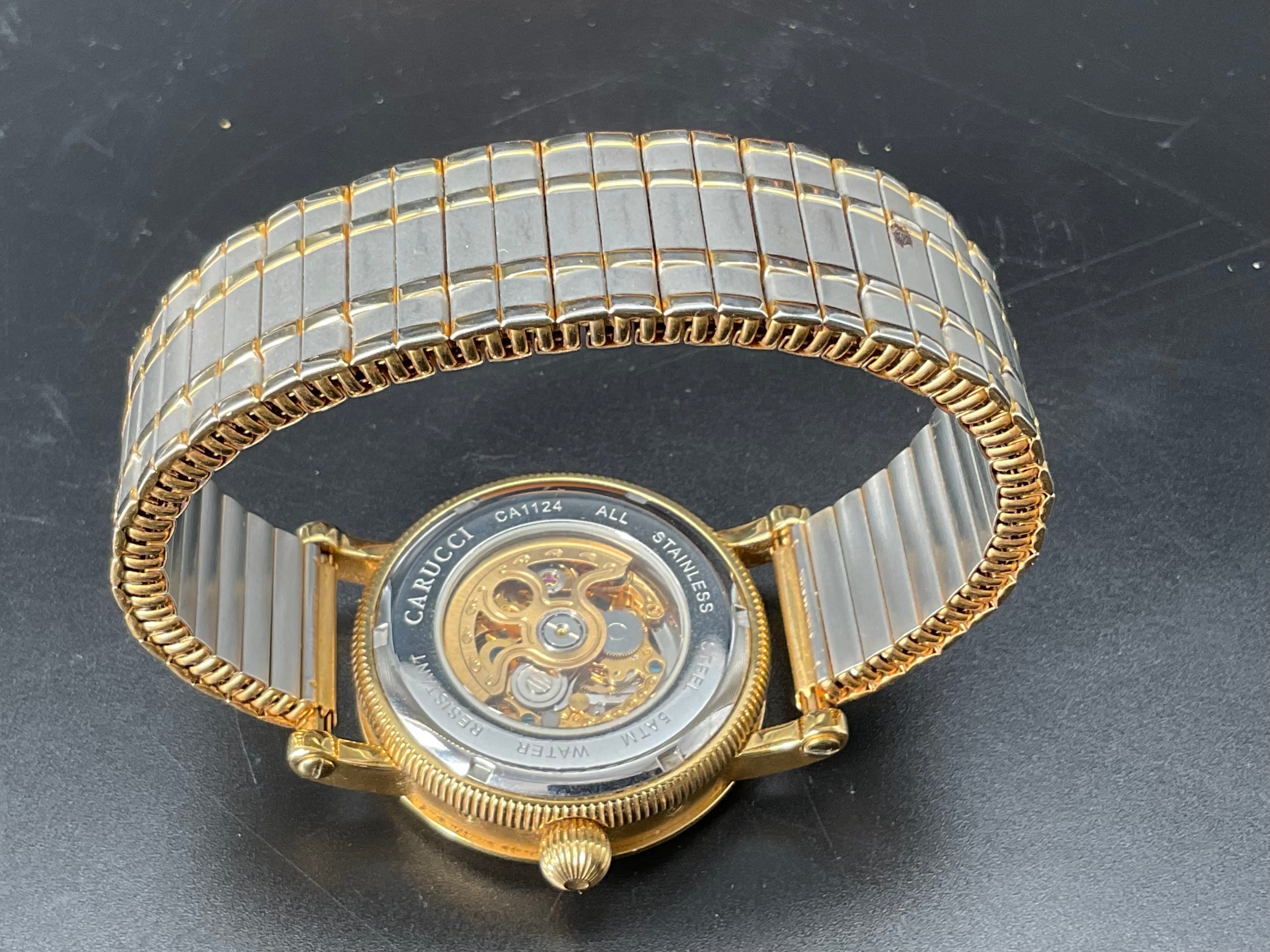 Gold-silberfarbige CARUCCI Uhr