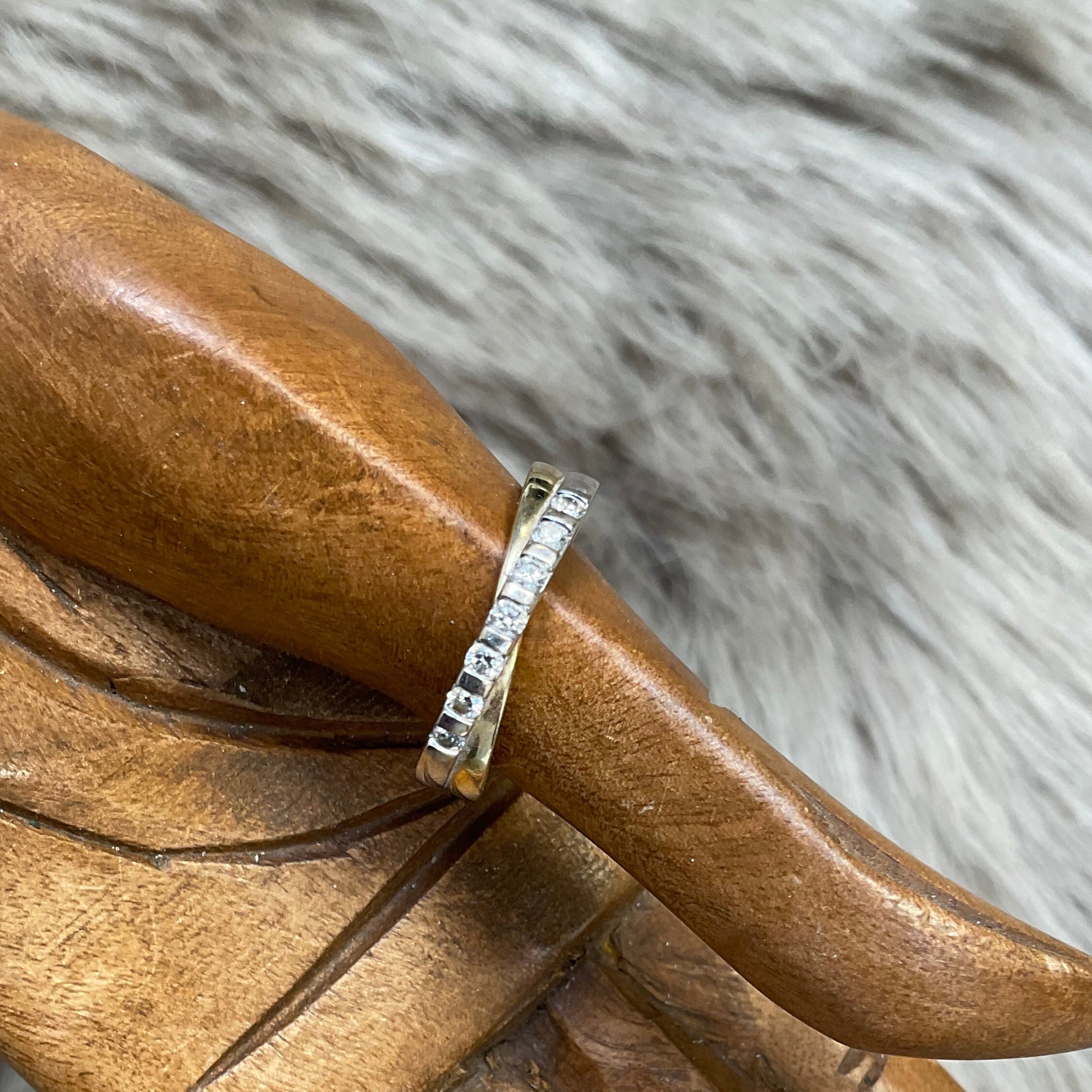 Bicolor Ring  mit 7 Diamanten