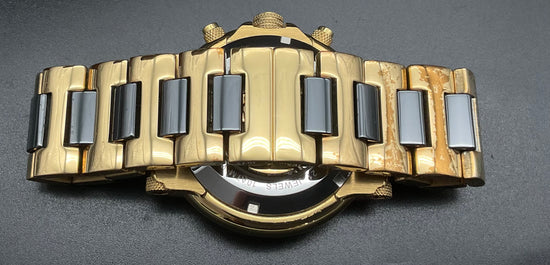 Gold-schwarze Raoul U. Braun Uhr