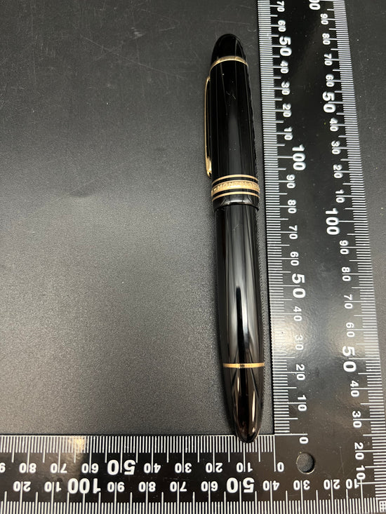 Montblanc Meisterstück 149 mit einstecktbarem Federhalter           905
