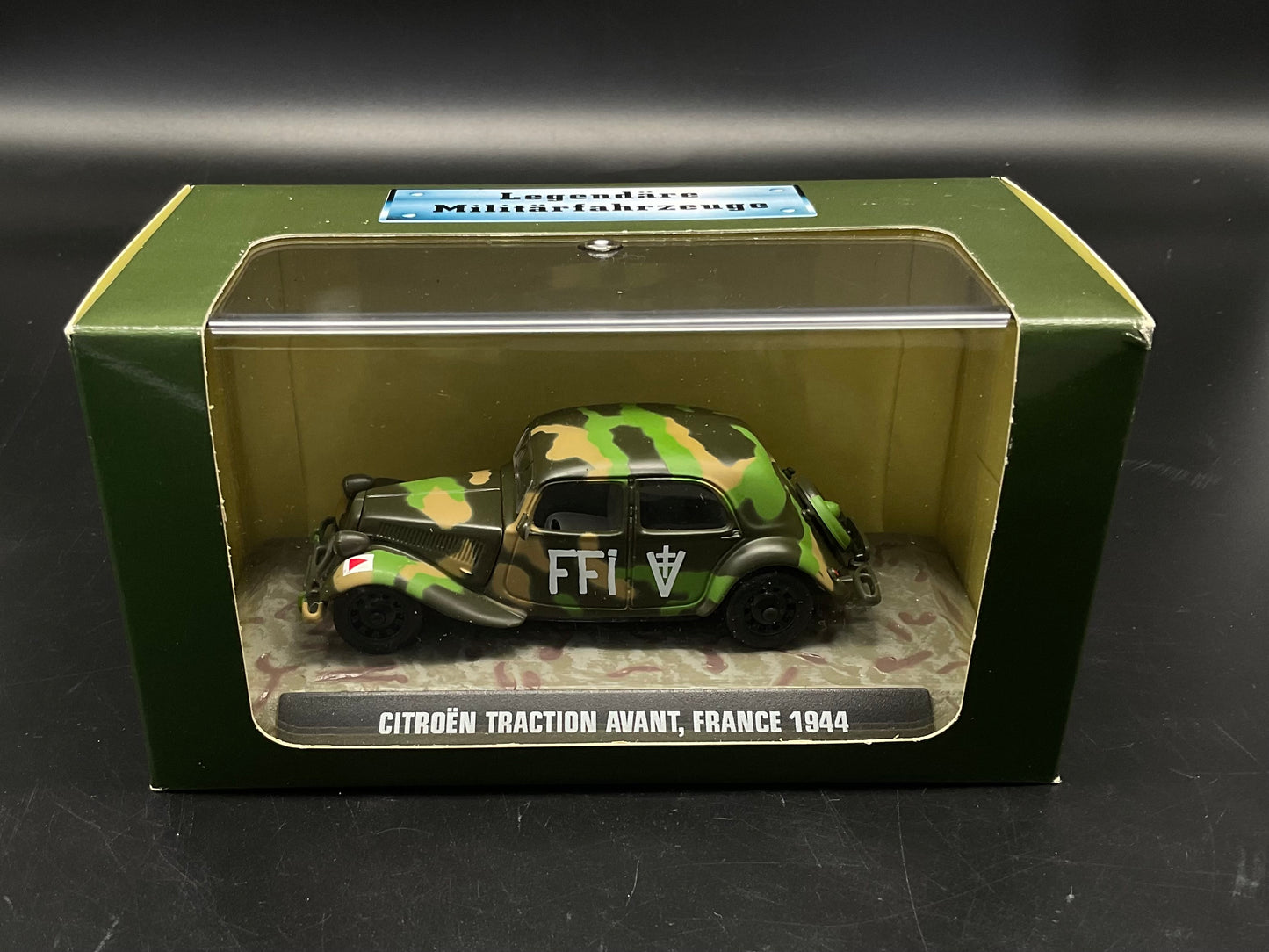 Atlas Citroën Traction Avantgarde, France 1944