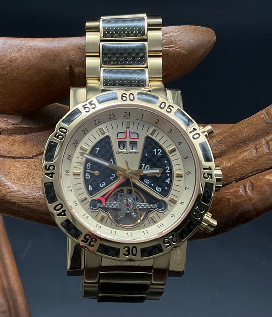 Schwarz-Goldene deLorean Uhr