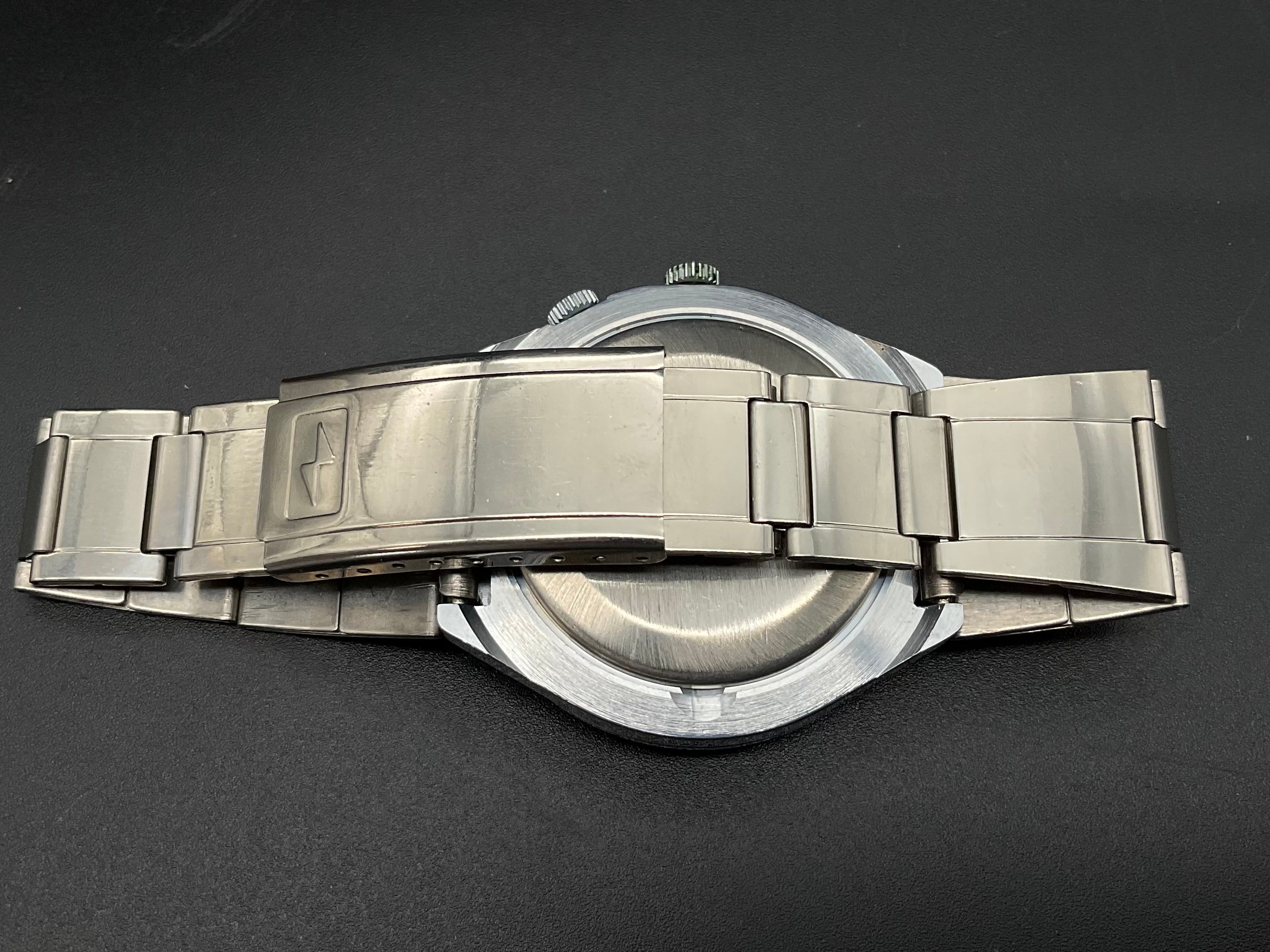 Silberfarbige PAKETA Nummer 405                905