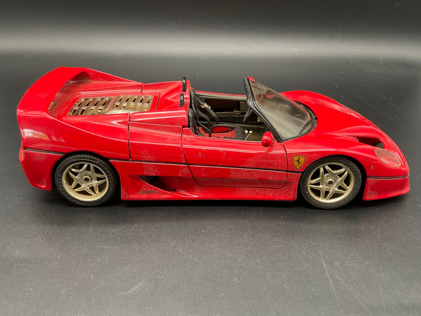 Bburago 1:18 Ferrari F50 (1995) Coupe rot