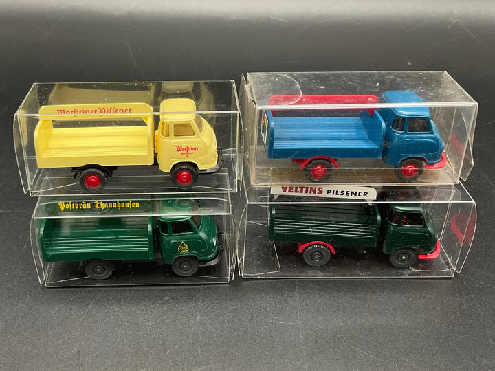 Vier Wiking Getränkepritschen