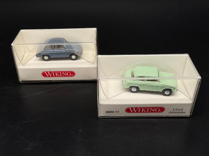 Zwei Wiking Llord Alexander Modelle