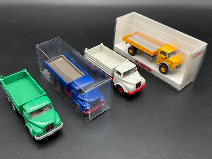 Vier Pritschenkipper von Wiking