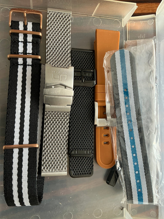 Konvolut Uhrenarmbänder 905