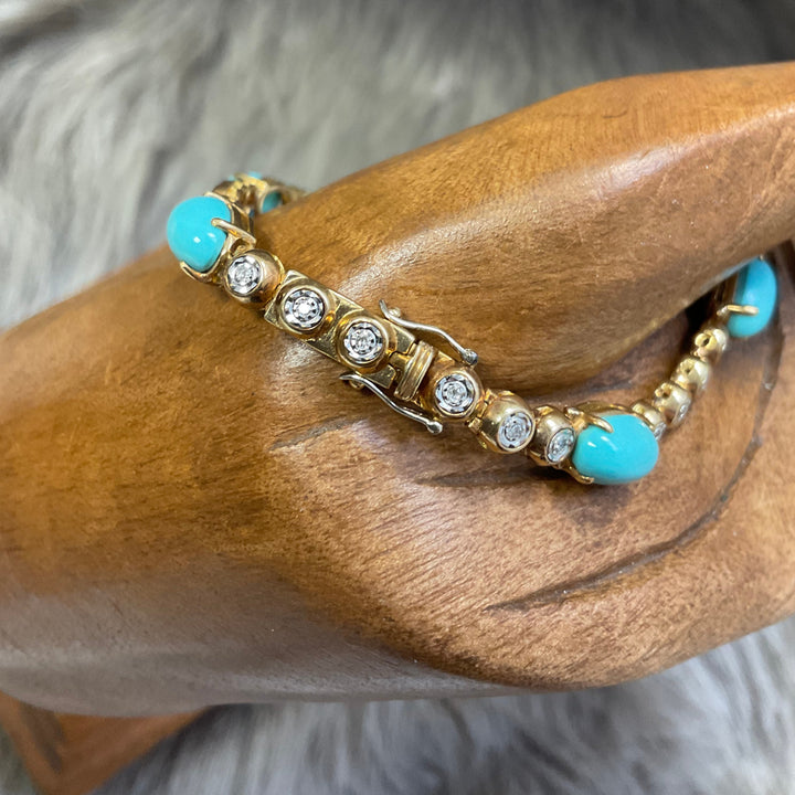 Atemberaubendes 750er Goldarmband