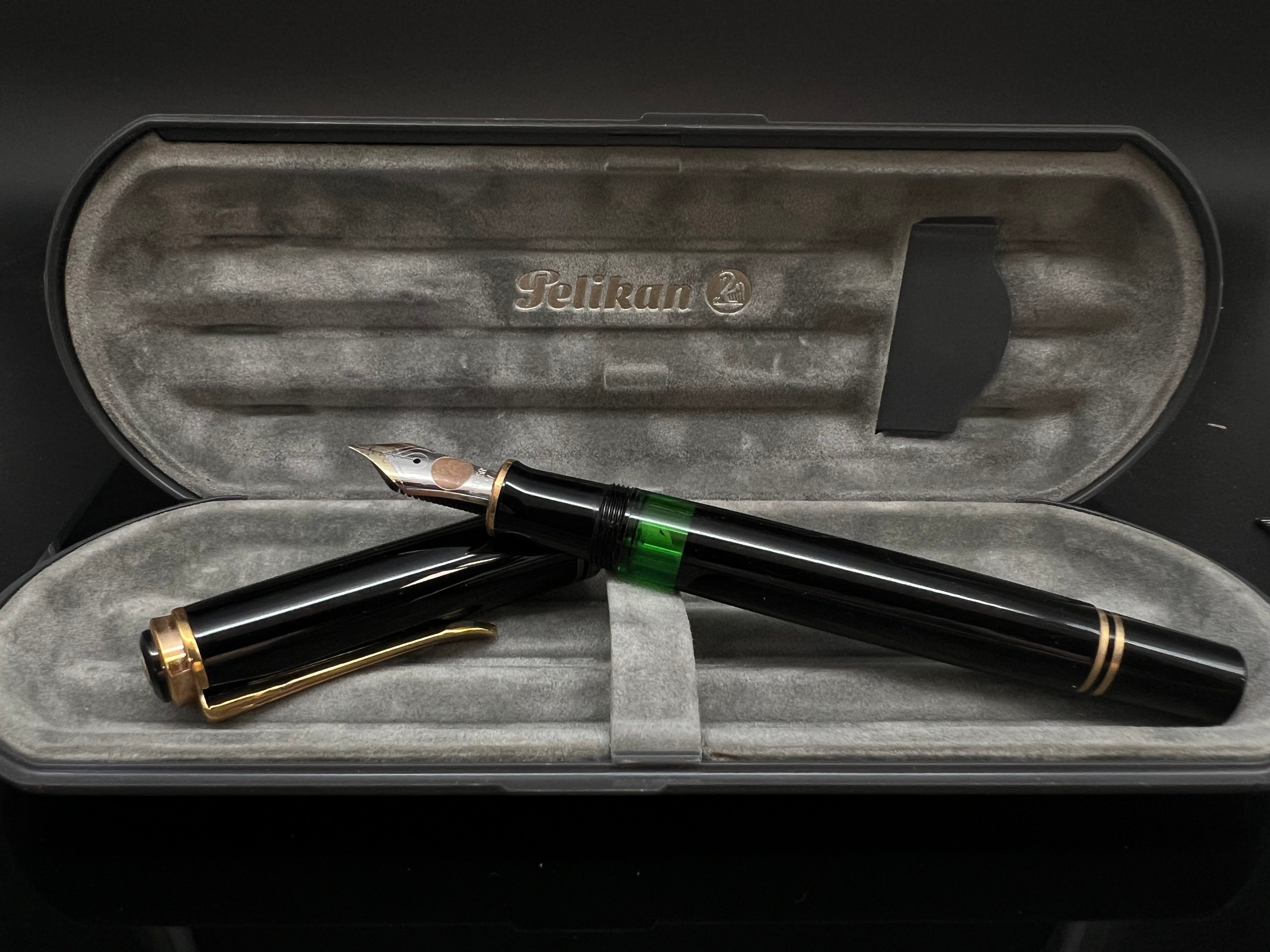 Pelikan Kolbenfüller Serie 600 mit 14 K Gold,Rodium Feder             905