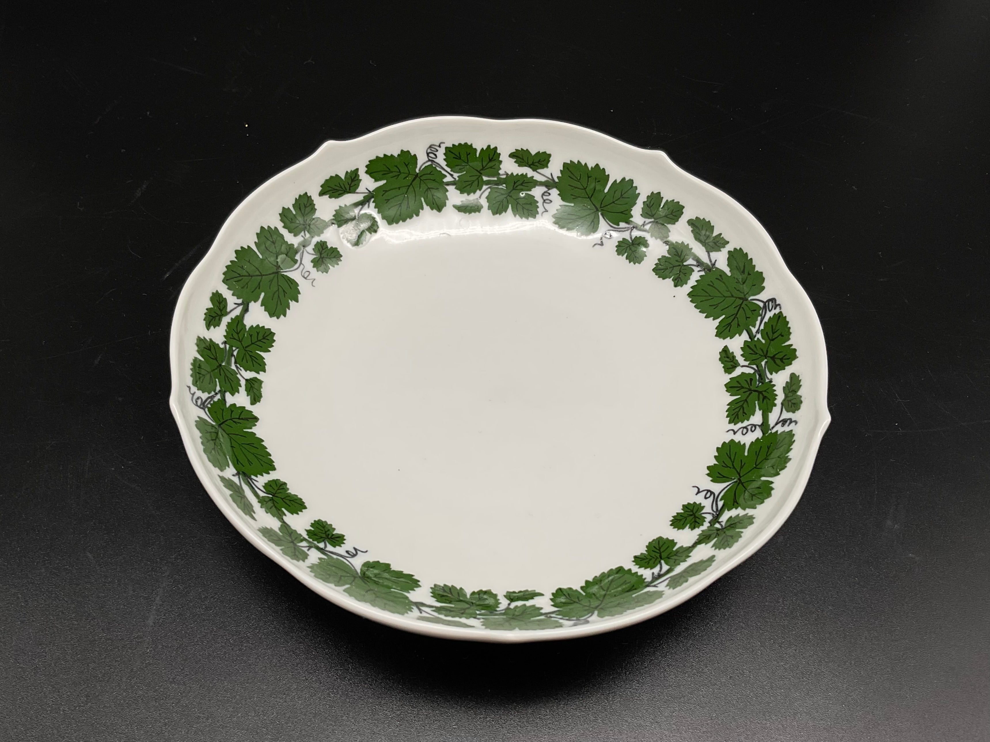 Porzellan Schale in grün-weiß