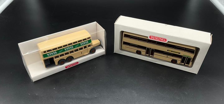 Zwei Wiking Berliner Doppeldeckerbusse