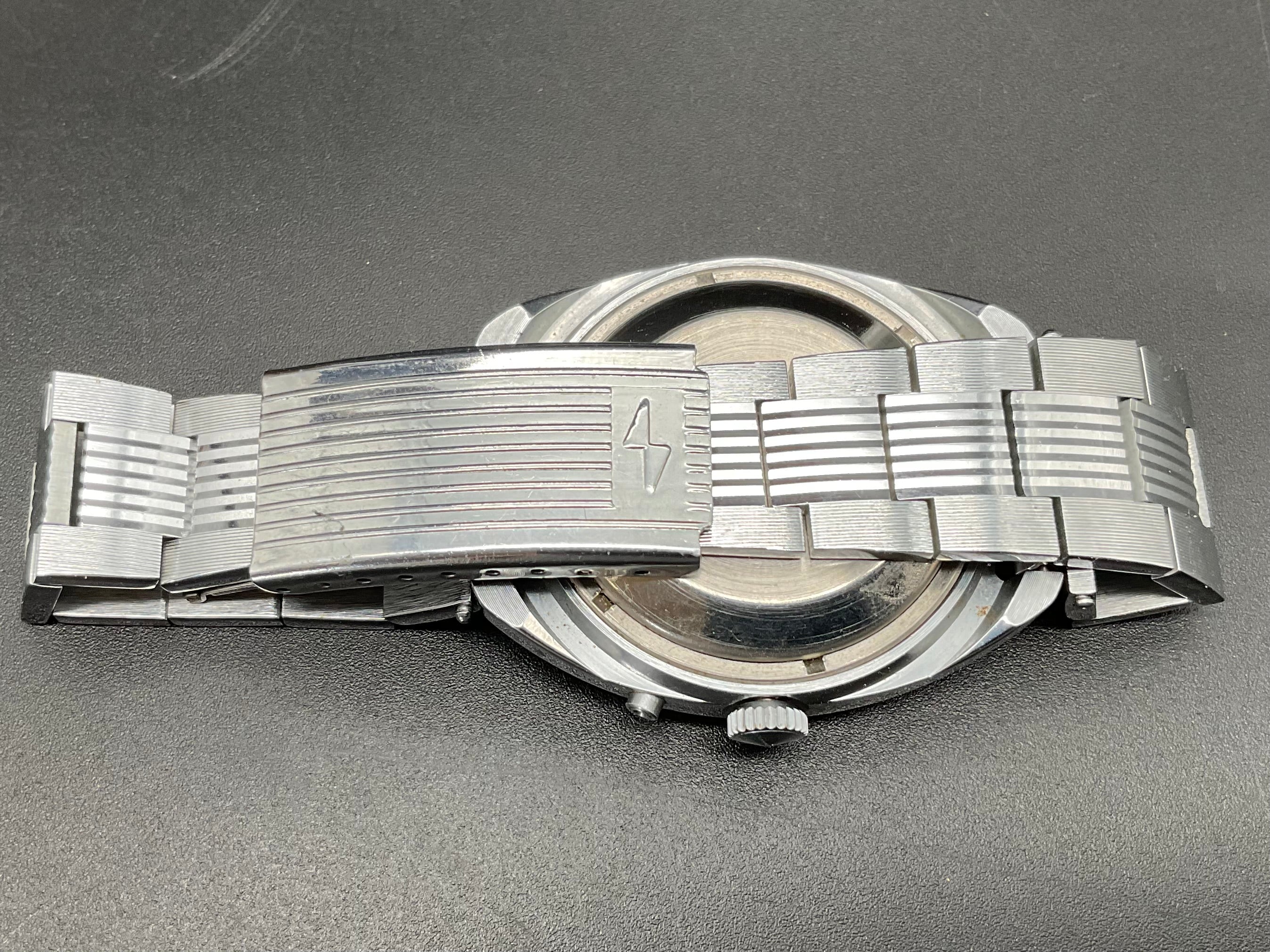 Weiß/Silberfarbige Slava Uhr  905