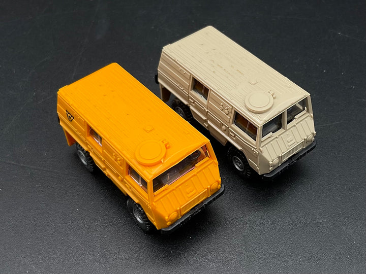 Zwei Modellfahrzeuge von ROCO