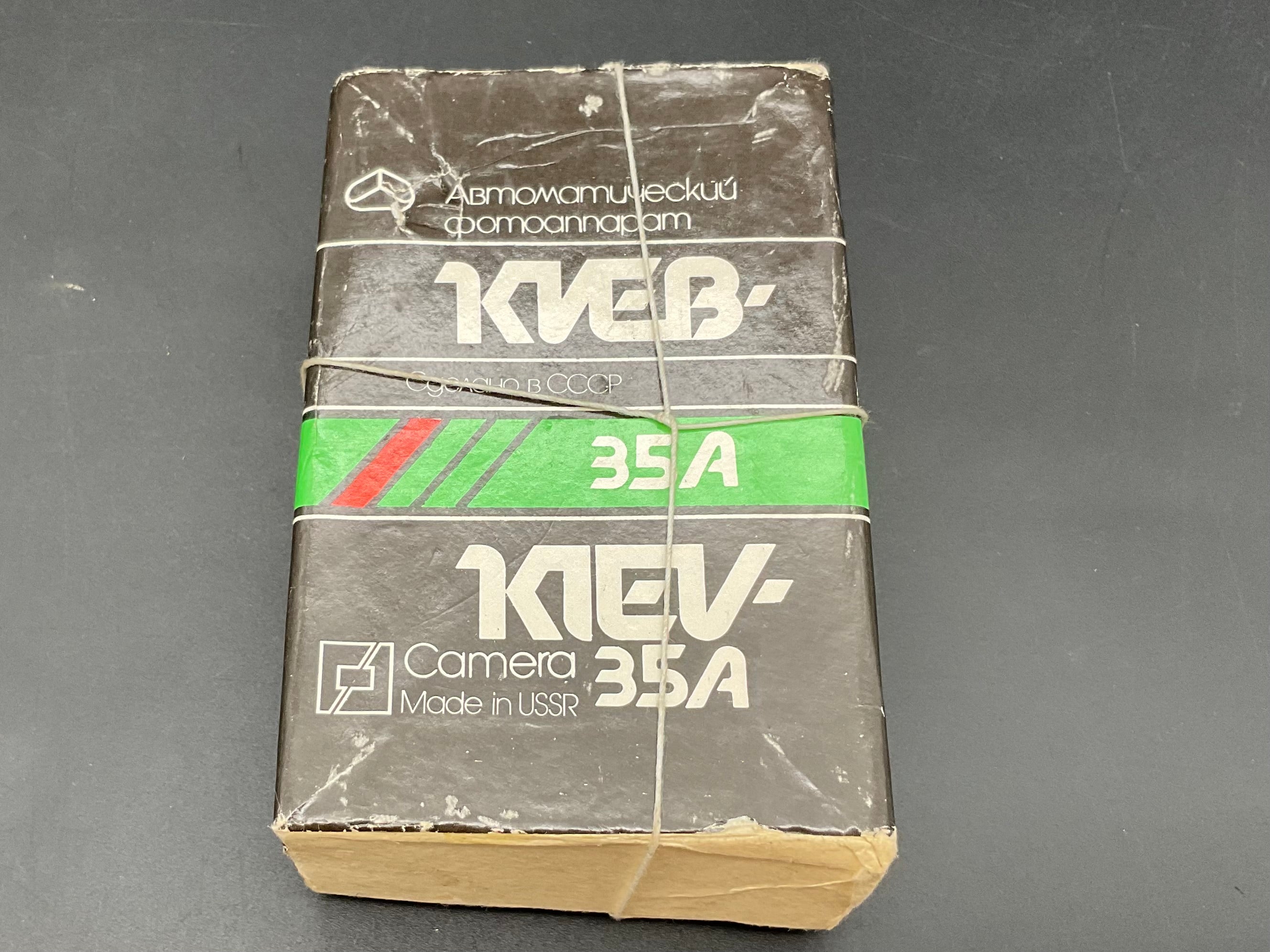 KIEV 35A Soviet Compact Vintage Kamera ungeöffnet             905