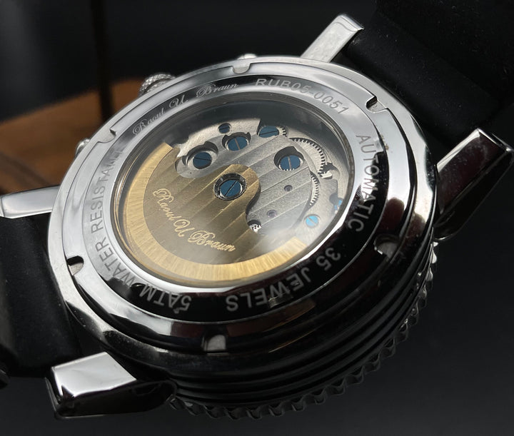 Grün-schwarze Raoul U. Braun Uhr