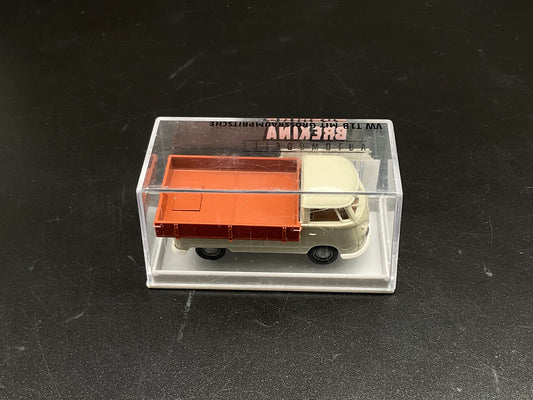 Brekina VW T1 Bus mit Großraumpritsche