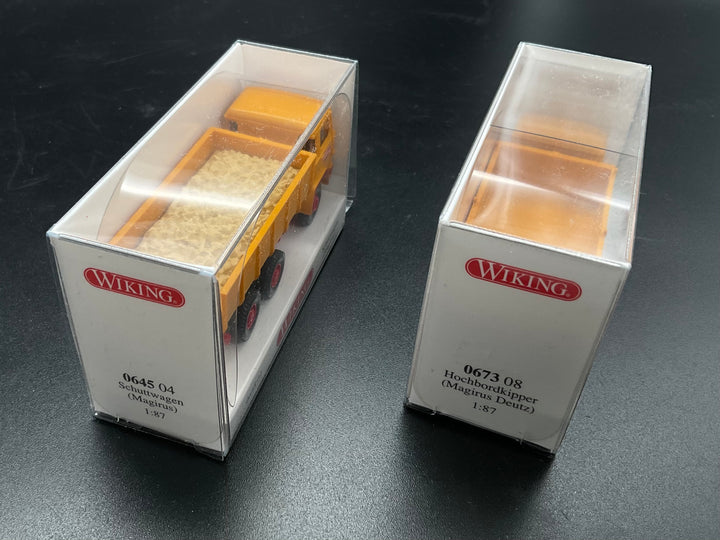 Zwei Wiking Modelfahrzeuge