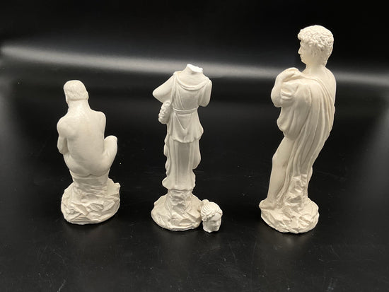 Drei Porzellan Figuren