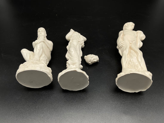 Drei Porzellan Figuren