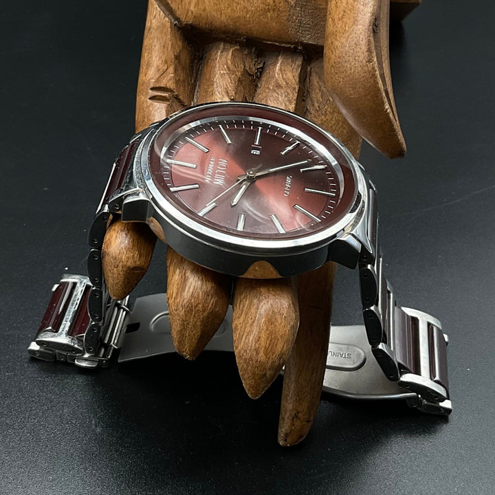 Alexander Milton Uhr Rot-Silber